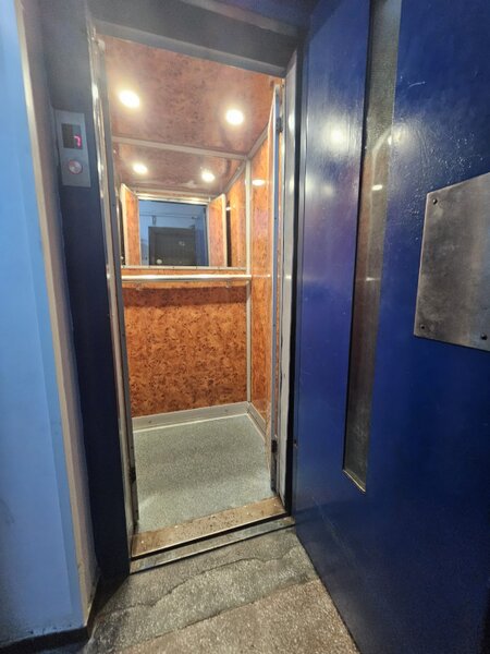 Tuculescu Baba Novac Vanzare 2 camere mobilat 39 mp utili  Etaj 7/10